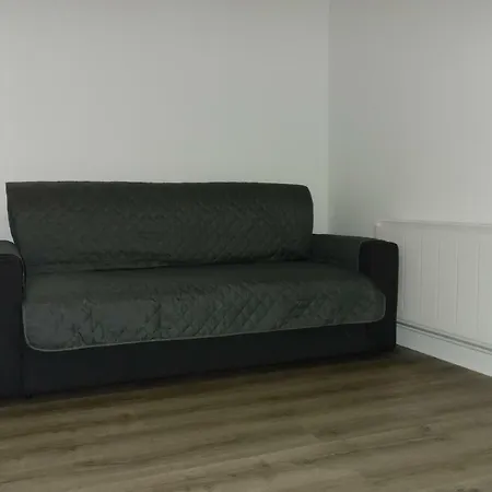 Clermont-ferrand-city-room *