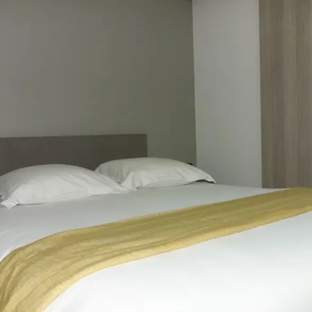 Clermont-ferrand-city-room Apartman